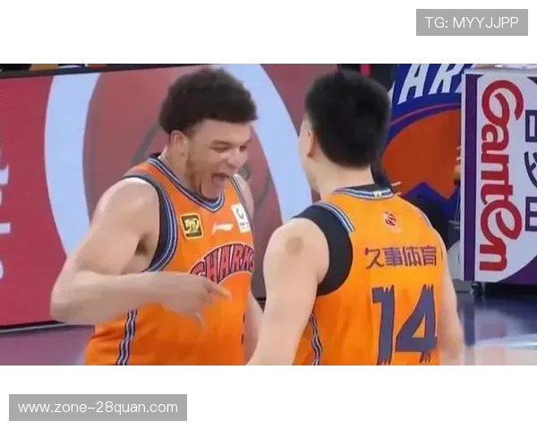 激烈对决背后的数据揭秘与赛场趋势分析 激烈对决背后的数据揭秘与赛场趋势分析